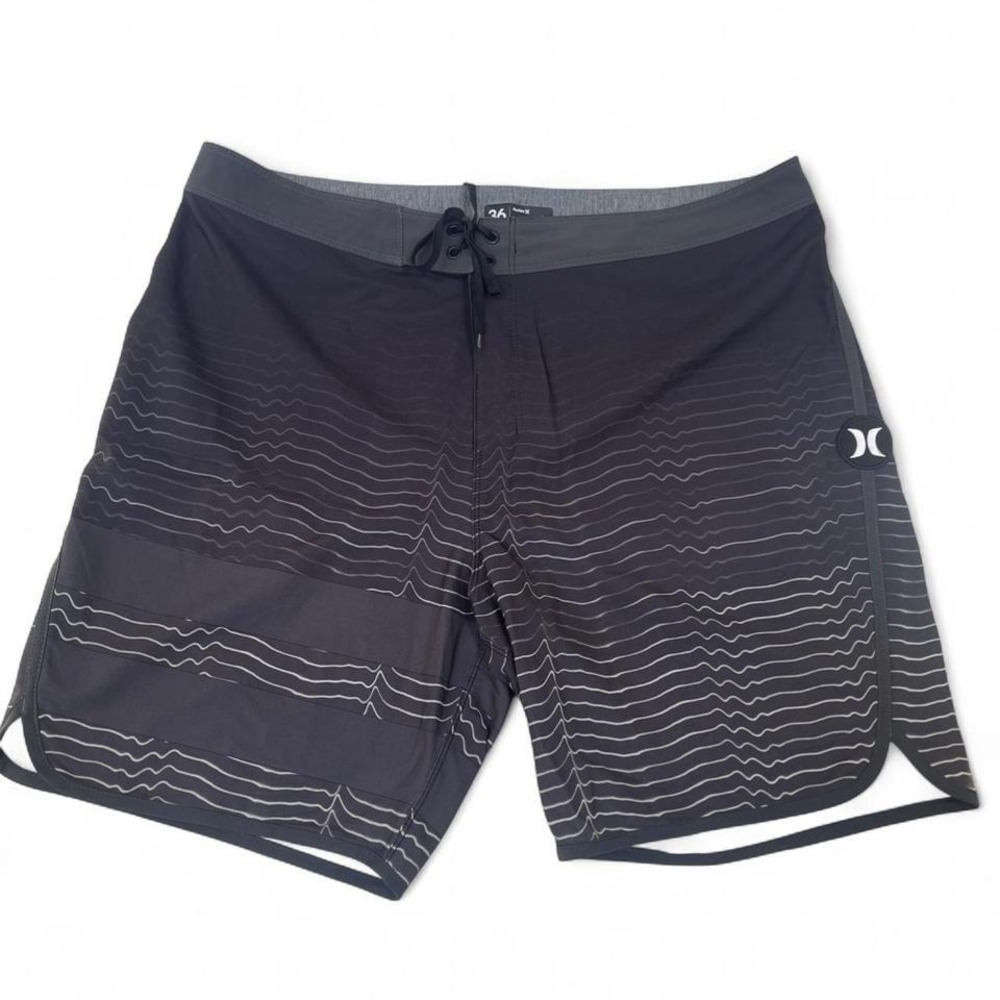 Hurley black board shorts‎